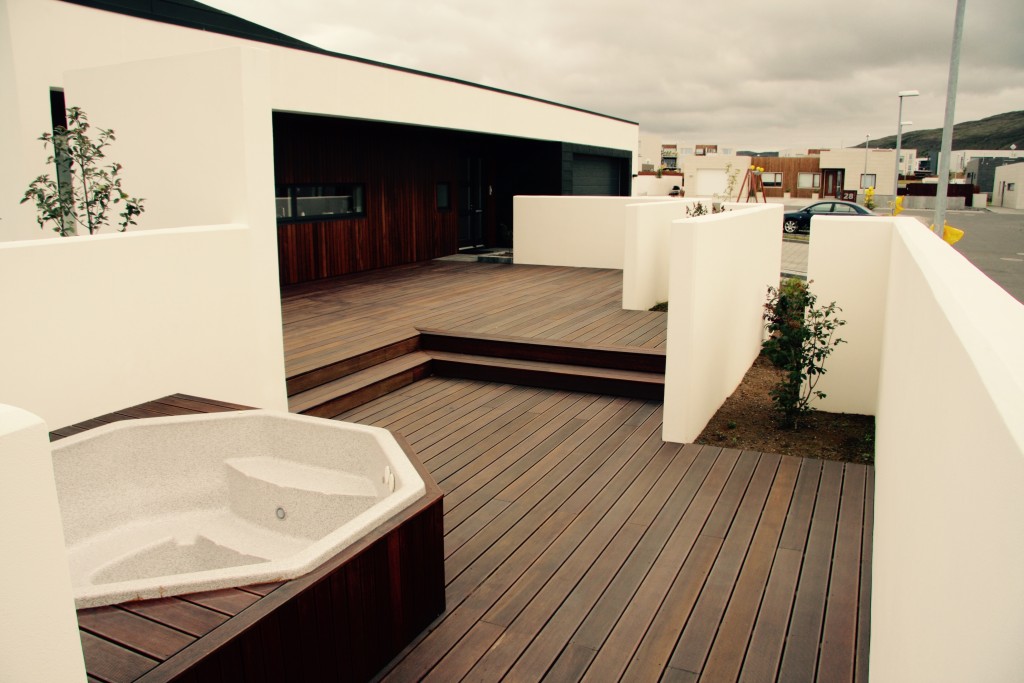 Hot tub and white walls